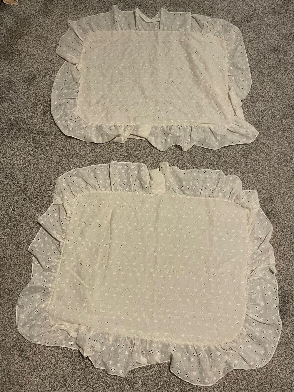 VTG Eyelet Ruffle Pillow Shams White Standard Shabby Cottagecore Set Of 2 FLAW
